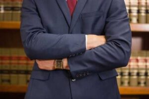 El papel esencial de los abogados defensores en la protección de la libertad